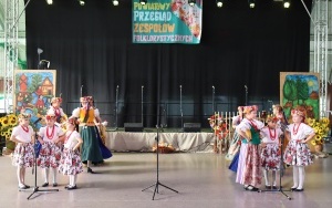 IV Powiatowy Przegląd Zespołów Folklorystycznych (18)