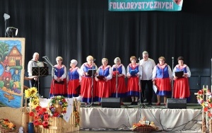 IV Powiatowy Przegląd Zespołów Folklorystycznych (12)