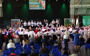 IV Powiatowy Przegląd Zespołów Folklorystycznych (17)