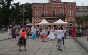 IX Światowy Dzień Tańca  w Kręgu (5)